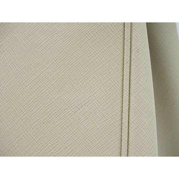 Pre Loved Prada  Saffiano - Picture 8 of 15